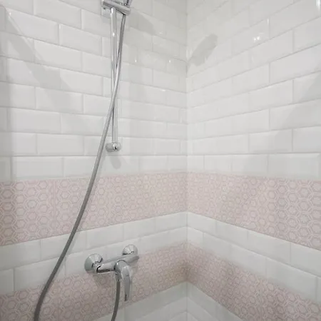 Centre - And Functional Ap.