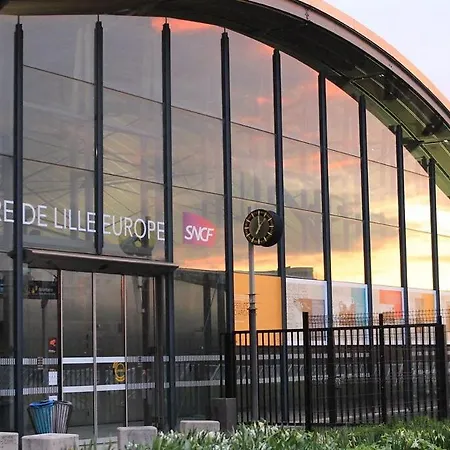 Centre - And Functional Ap. アパート