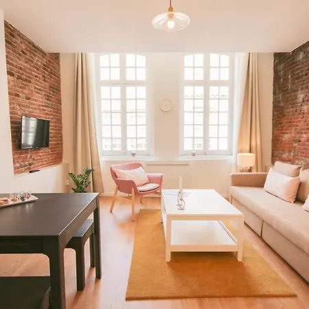 Centre - And Functional Ap.